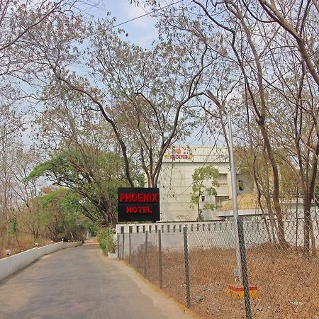 Hotel Phoenix Koregaon Park Pune Zewnętrze zdjęcie