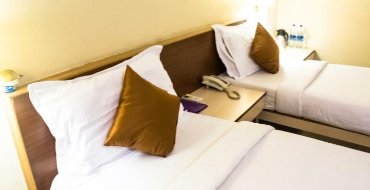 Hotel Phoenix Koregaon Park Pune Zewnętrze zdjęcie