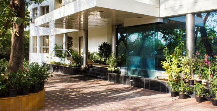 Hotel Phoenix Koregaon Park Pune Zewnętrze zdjęcie