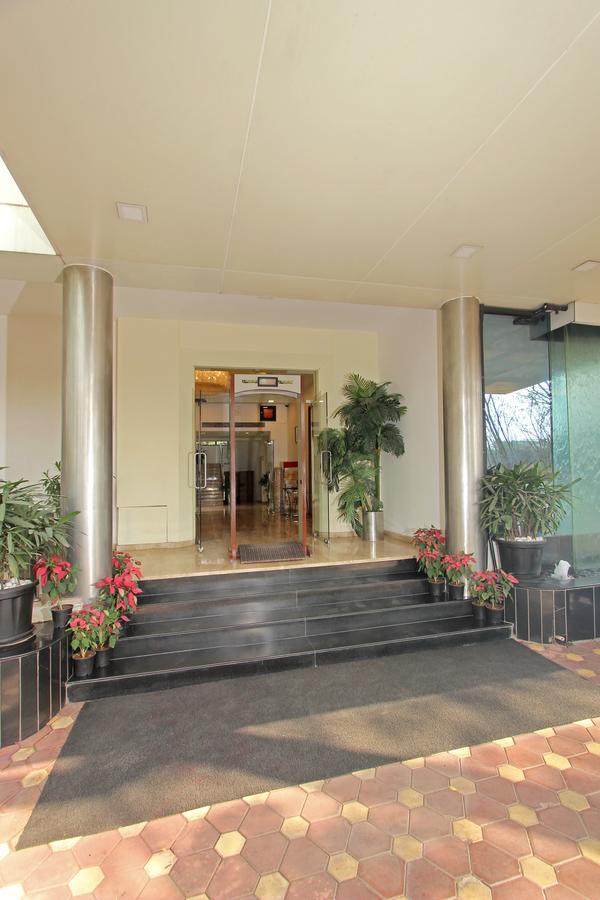 Hotel Phoenix Koregaon Park Pune Zewnętrze zdjęcie