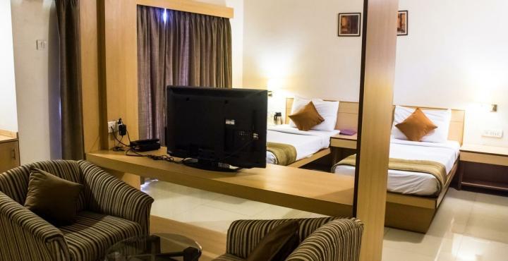 Hotel Phoenix Koregaon Park Pune Zewnętrze zdjęcie